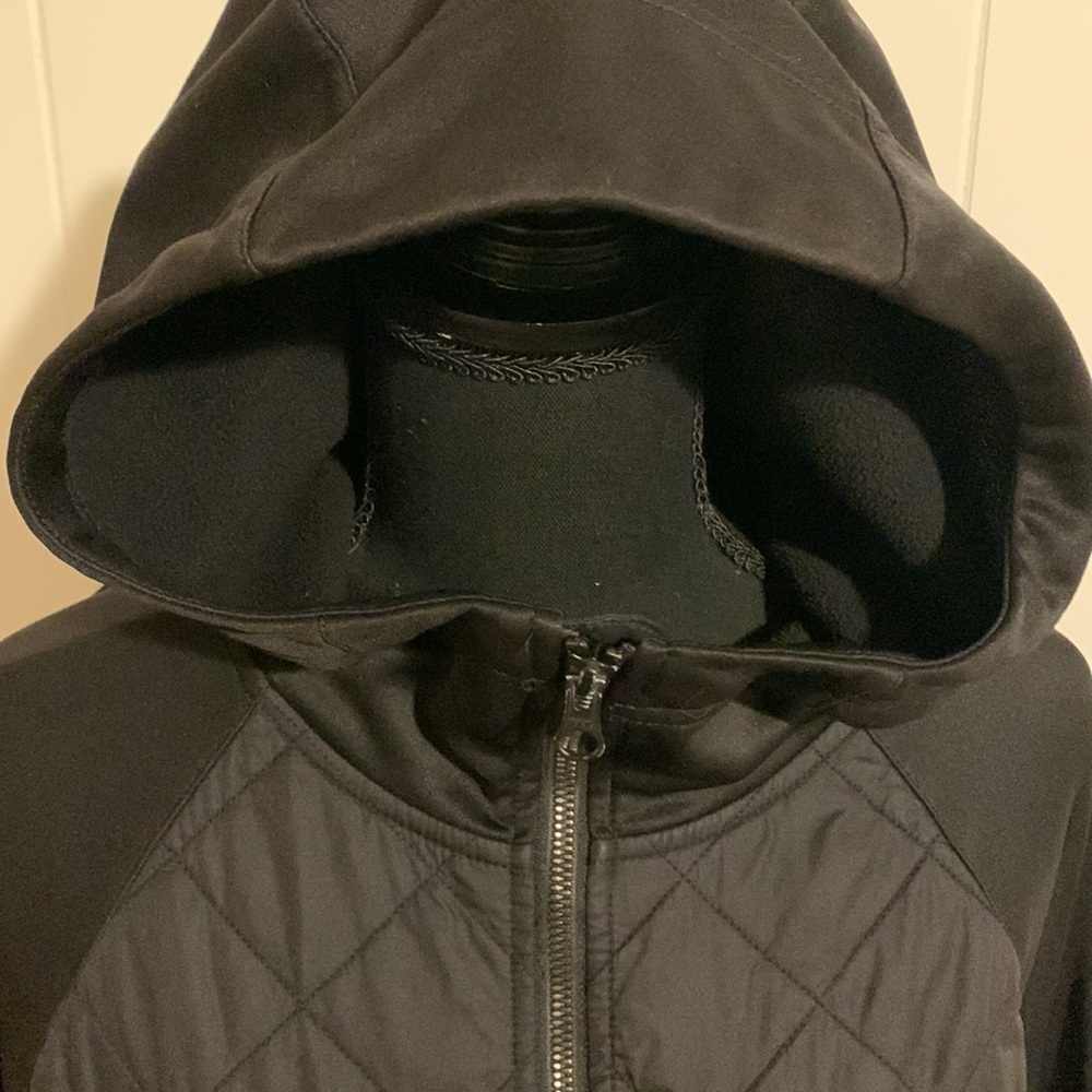 The North Face Jacket / Hoodie Size Medium - Picture 4 of 10